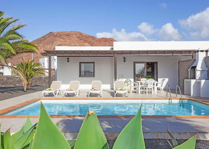 Villa Rodriguez *