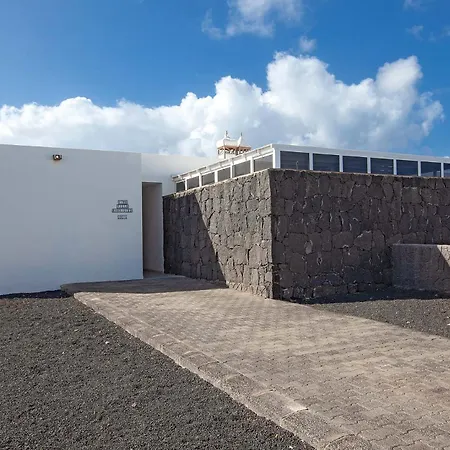 Villa Rodriguez Playa Blanca